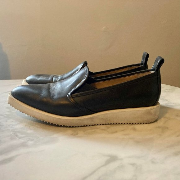 Everlane Leather Street Shoe in Black - Picture 4 of 5